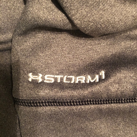 Under armor grey sweatshirt - Picture 3 of 3